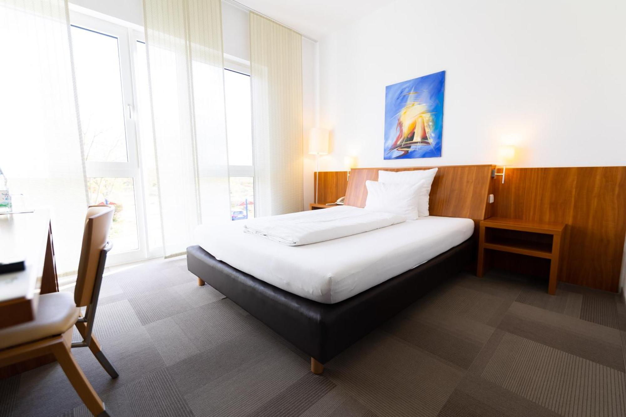 Hotel Darstein Altrip エクステリア 写真
