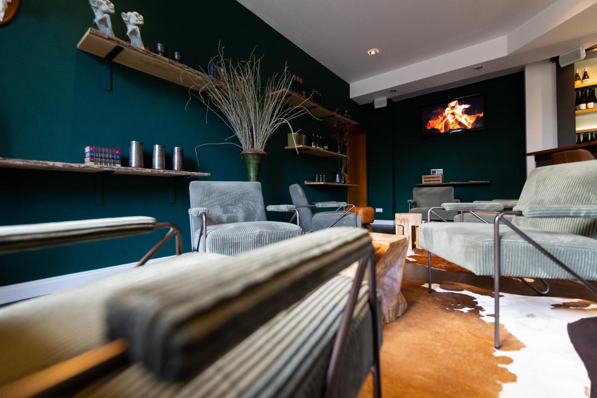 Hotel Darstein Altrip エクステリア 写真